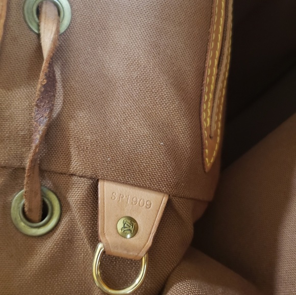 SOLD :ouise Vuitton montsouris MM - Picture 4 of 8